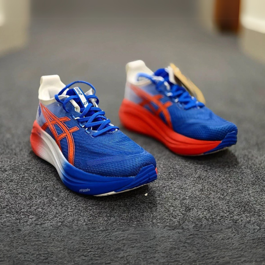 Nimbus 27 Paris - Blue/Red/White